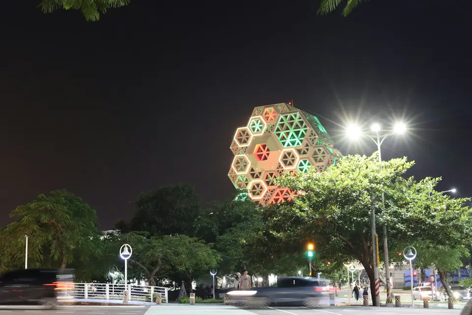 高雄夜間城市與燈光場景